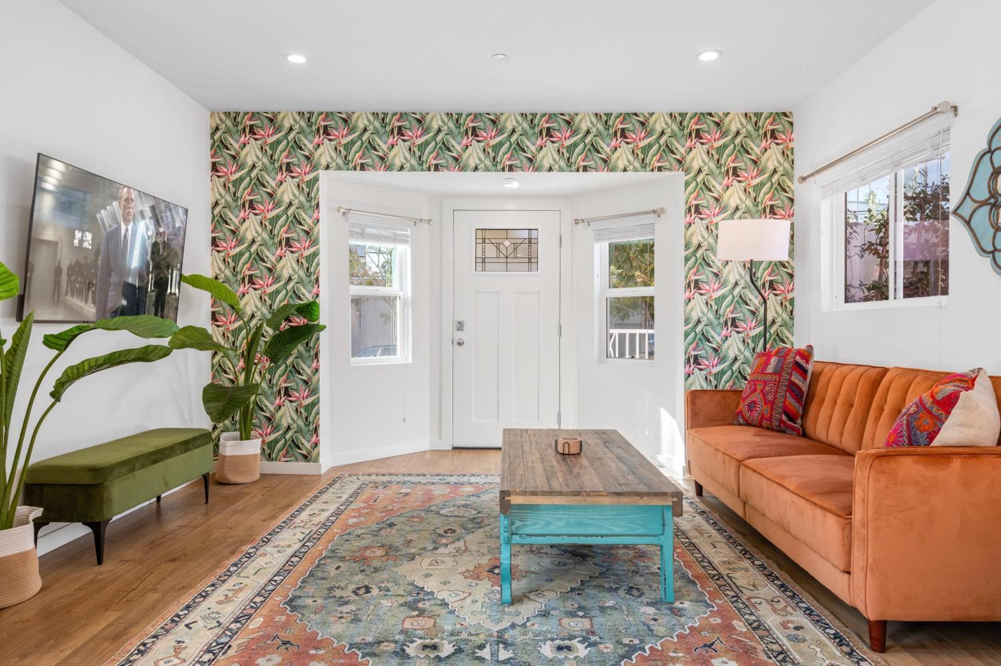 Apartment Walk To Hollywood Blvd From Urban Jungle Oasis *